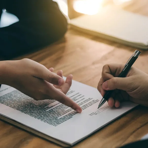 Contracts & Transactional Advisory
